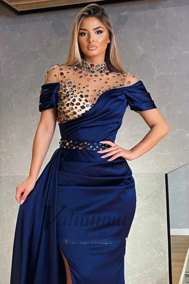 Рисунок 2 - Женское атласное платье с юбкой-годе