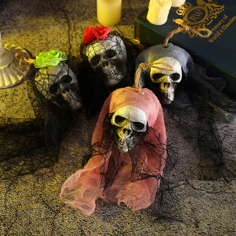 

1Pc Halloween Decoration Ghosts Skull Haunted House Bar KTV Horror Atmosphere Charm Hanging Cloaks Mini Ghosts Home Door Decor