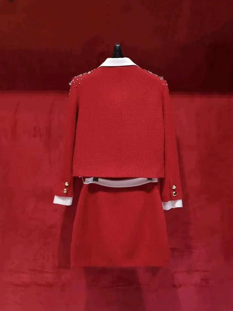 Рисунок 2 - Женский Рождественский комплект