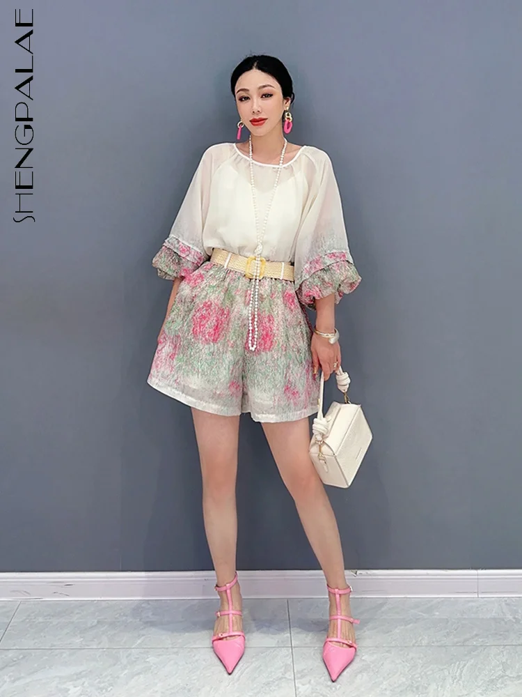 

SHENGPALAE Fashion Women 2 Pcs Sets O-neck Three Quarter Sleeve Sunscreen Tops Printed Casual Shorts Summer 2023 New Tide 5R4355