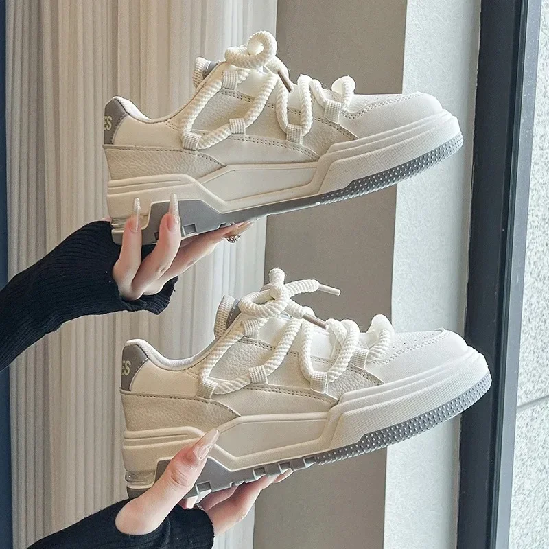 

Spring New 2024 Women's Sneakers Breathable Students Casual Sports Shoes Women Couple Borads Shoes