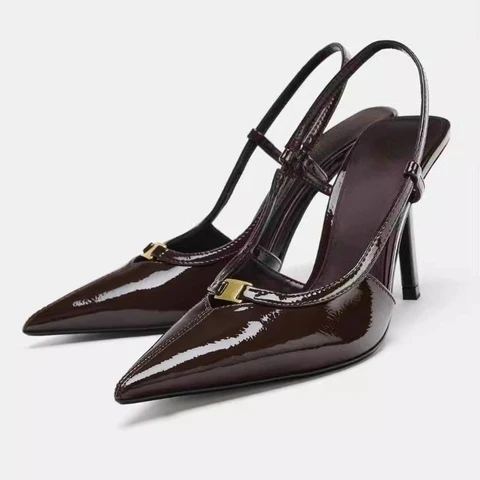 Модные женские туфли на каблуке с металлической пряжкой, дизайнерские туфли из лакированной кожи с острым носком, уютная офисная обувь на шпильке