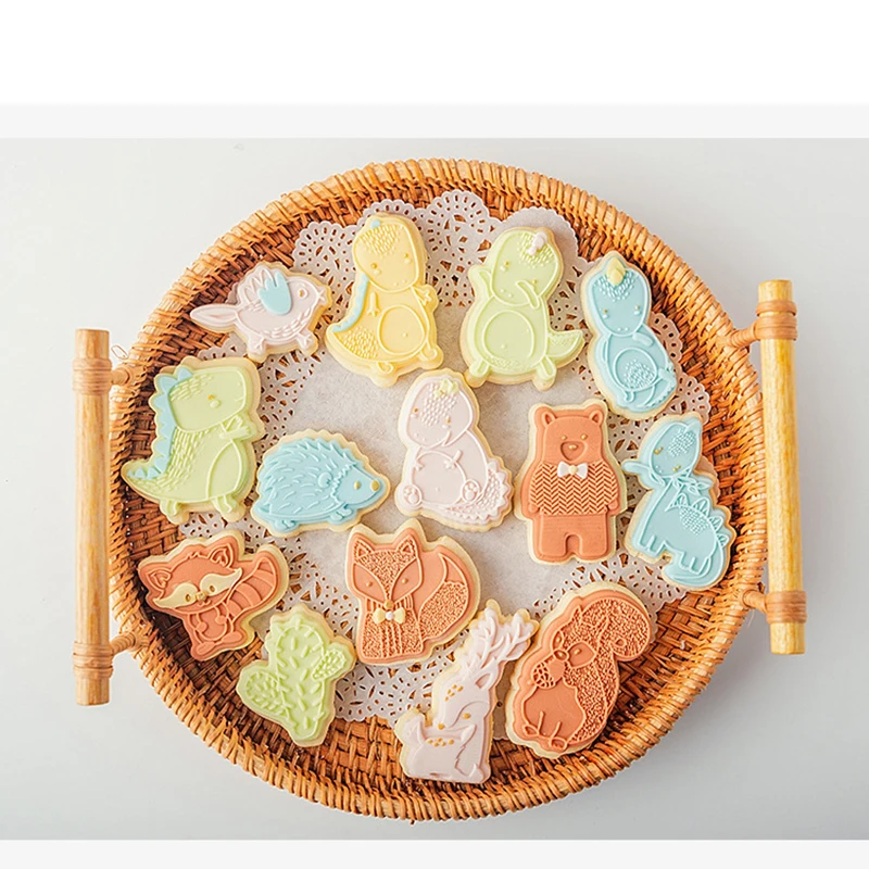 

Cute Animals Baking Cake Decorating Tools Press Stamp Dinosaur Fox Fawn Cactus Fondant Cookies Embosser Cutter Cake Mold