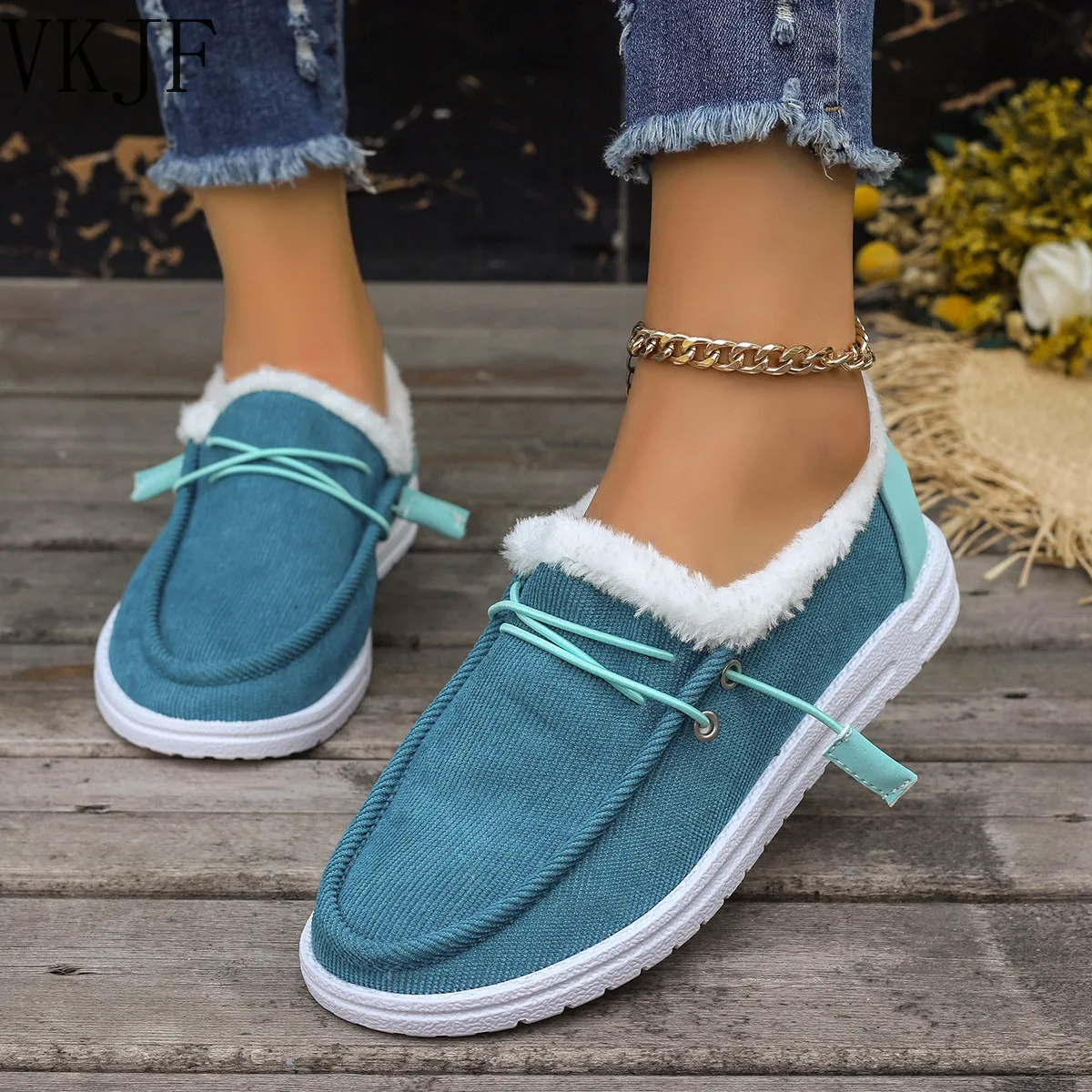 

Women's Winter Boots Lace-up Front Thermal Lined Snow Boots Warm Plush Velvet Ankle Soft Winter Sneakers Cotton Shoes