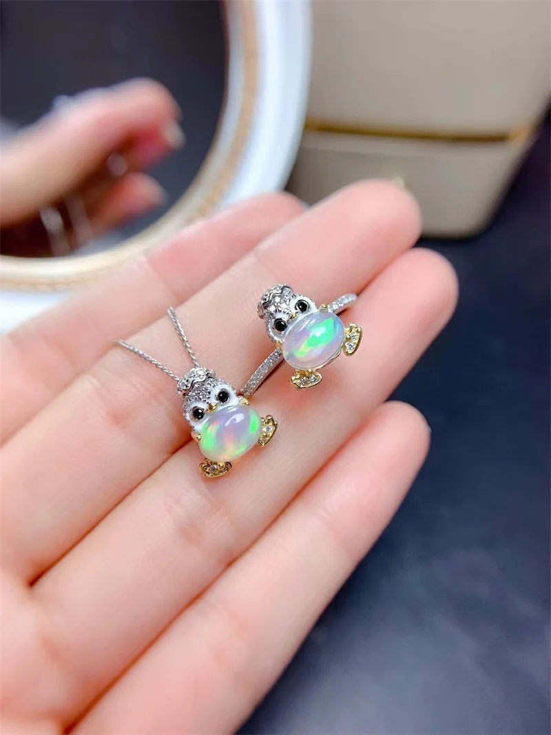 Комплект ювелирных изделий из серебра 925 пробы с натуральным опалом кольцо