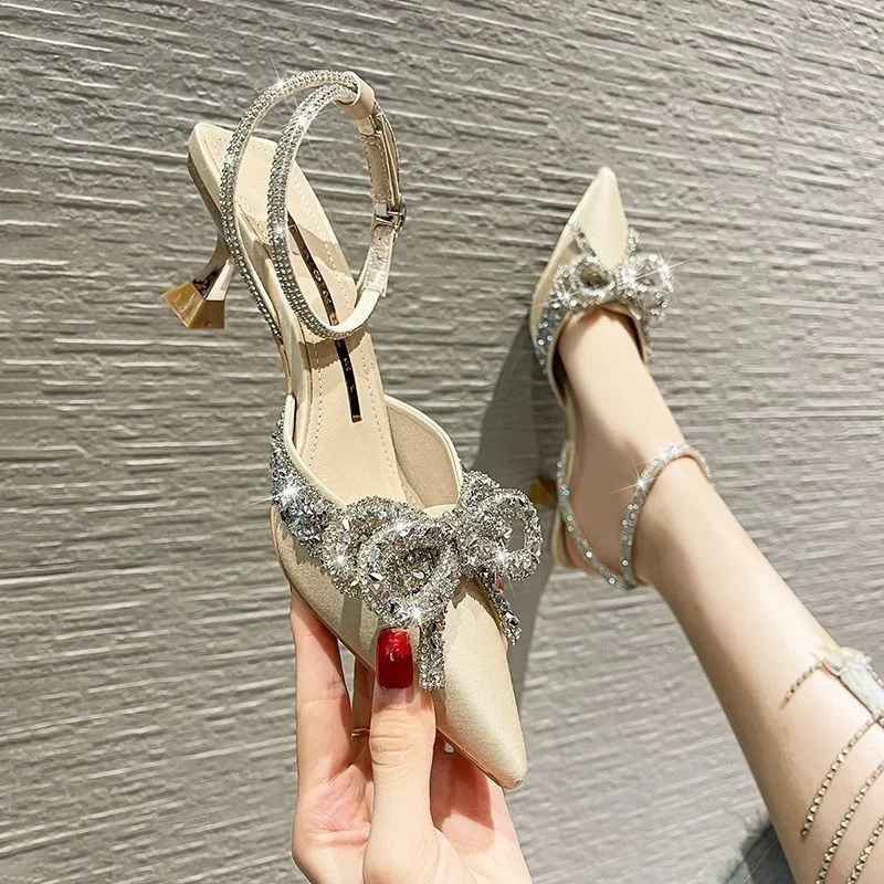 

Bow Tie High Heel Baotou Sandals Women's 2022 Spring New Thin Design Sense of Minority Pointed One-sided Buckle Single