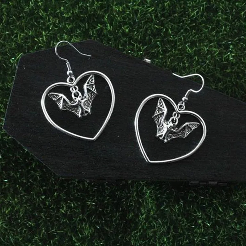 

Heart Shaped Gothic Flying Bat Pendant Earrings Women Witch Witchcraft Jewelry Halloween Gift Ladies Party Gift