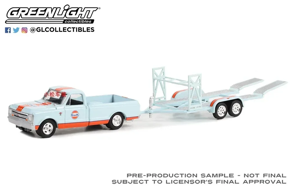 1:64 1968 Chevrolet C-10 Short Bay Oil Gulf и тандемный грузовик с прицепом Коллекция моделей