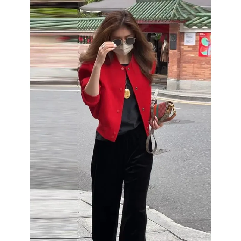 

Красная бейсбольная форма, женская одежда, Новинка весна-осень 2023, однобортная Короткая Повседневная Свободная куртка с круглым вырезом, топ N18