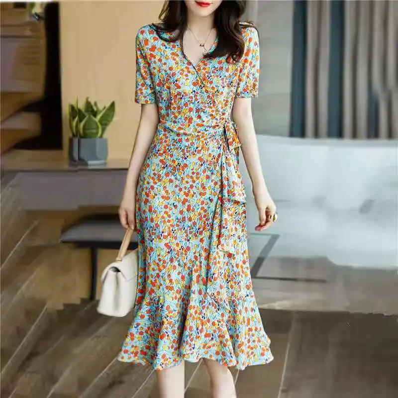 

2022 New Fashion French Style V-neck Floral Waist Slim Ruffled Irregular Fishtail Dress Female