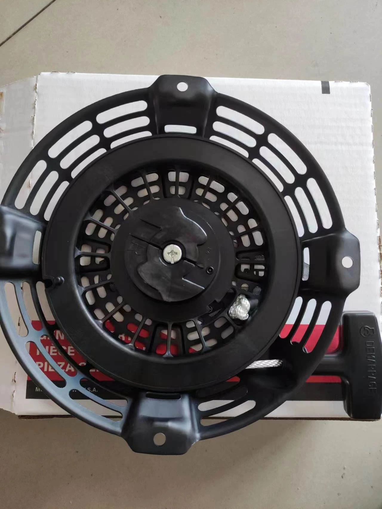 

Стартер 841729, стартер для перемотки отдачи, подходит для BRIGGS и STRATTON 385447 386447 386777 356442 356447 305777 295447 305442, запчасти