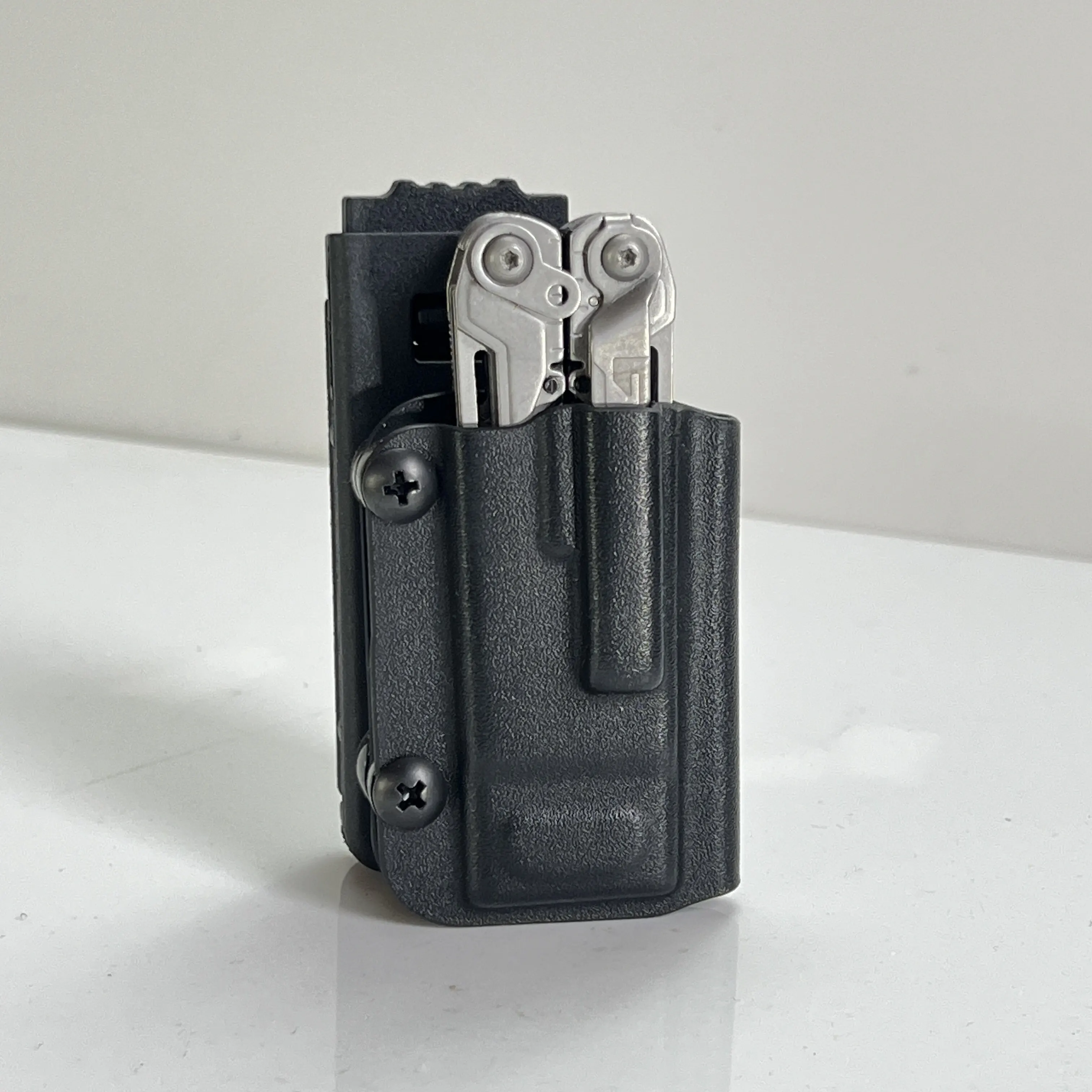 Фото Чехол-ножны Kydex (кейс) для SOG PP1001, PP1002 / RC1001 / PA2001, 2002 (кроме моделей Pliers/B66/S66/B61/S61/PA2001/2002) №1