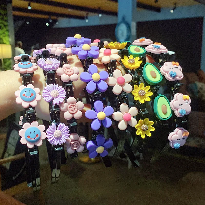 Рисунок 3 - Милые повязки на голову с цветами для девочек