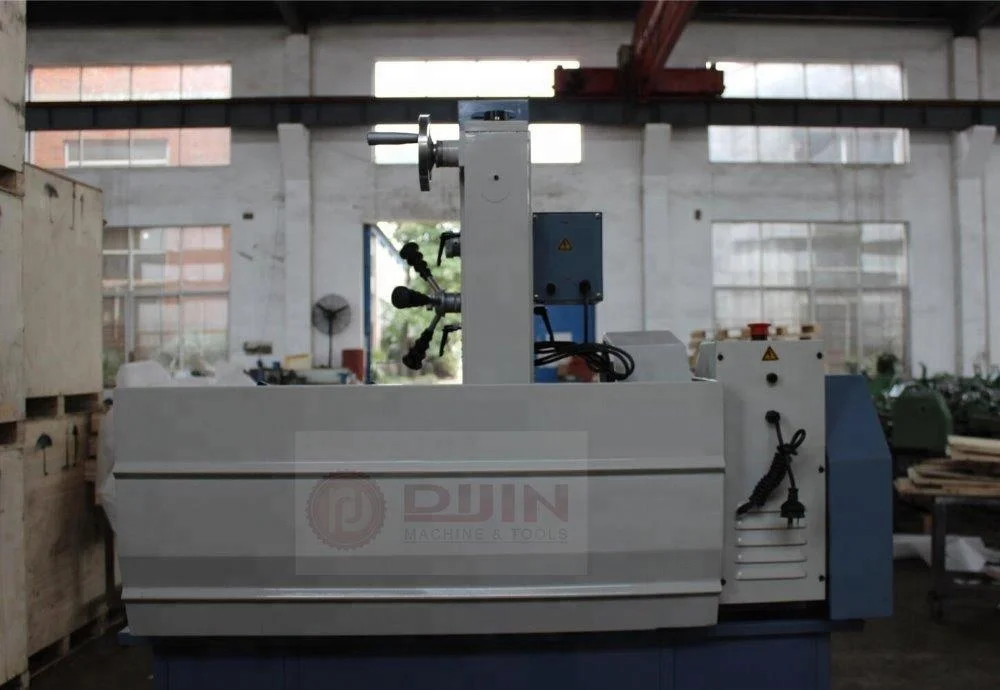 2023 Продается горячий токарный станок комбинированный JYP290VF по металлу маленький