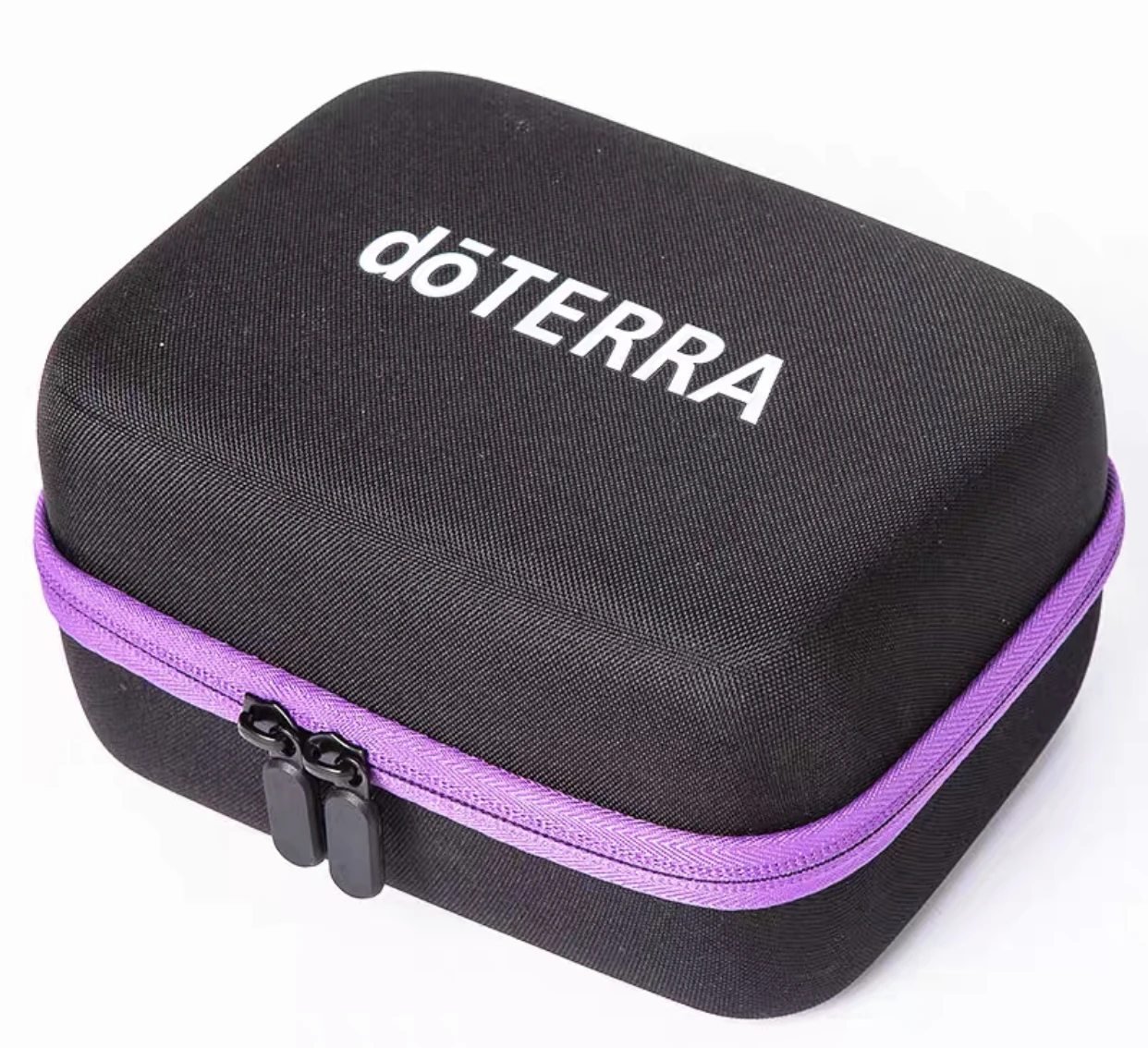 

Чехол для эфирных масел DoTERRA 44 слотов