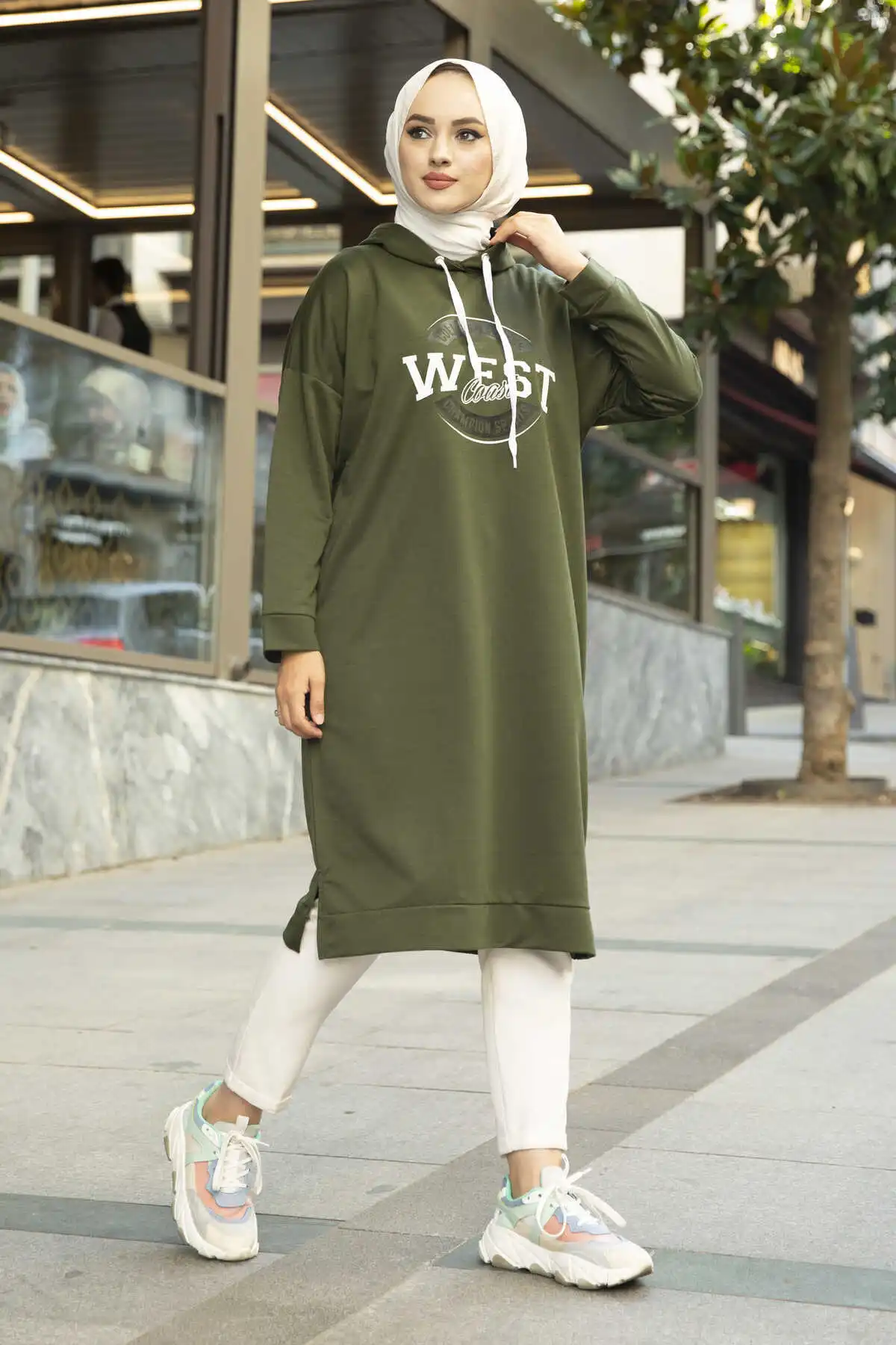 

Западный промежуточный размер хиджаб Туника хаки