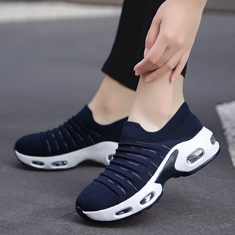 Женские кроссовки для бега мягкие демпфирующие белые черные | Обувь