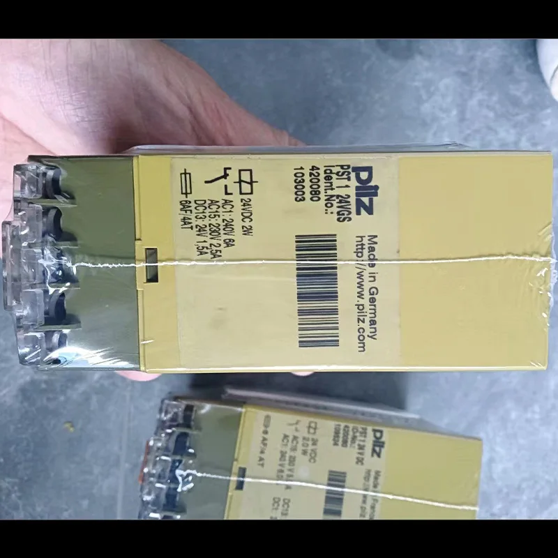 Модуль безопасности PILZ 420080 PST 1 24 В постоянного тока со склада