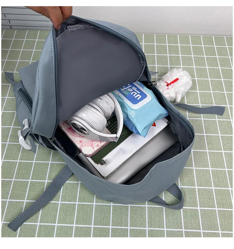 Korean Version Of Simple Casual Versatile Large Capacity Backpack Nylon Cloth Students 2022 New Schoolbag