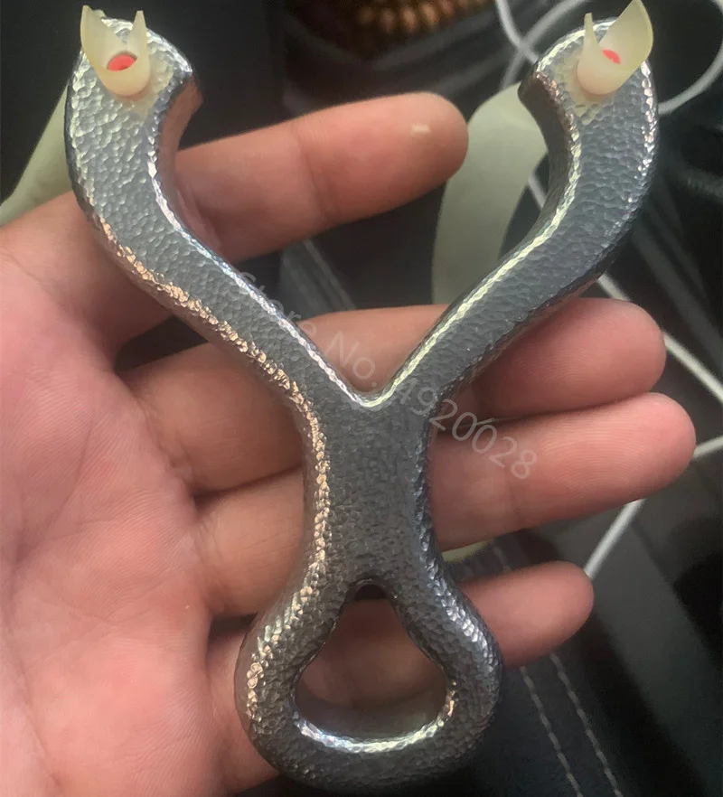 

Professional Outdoor Hunting Shooting Titanium Alloy Slingshot Powerful Ejection And Rubber Band Adult Sling Shooting Game
