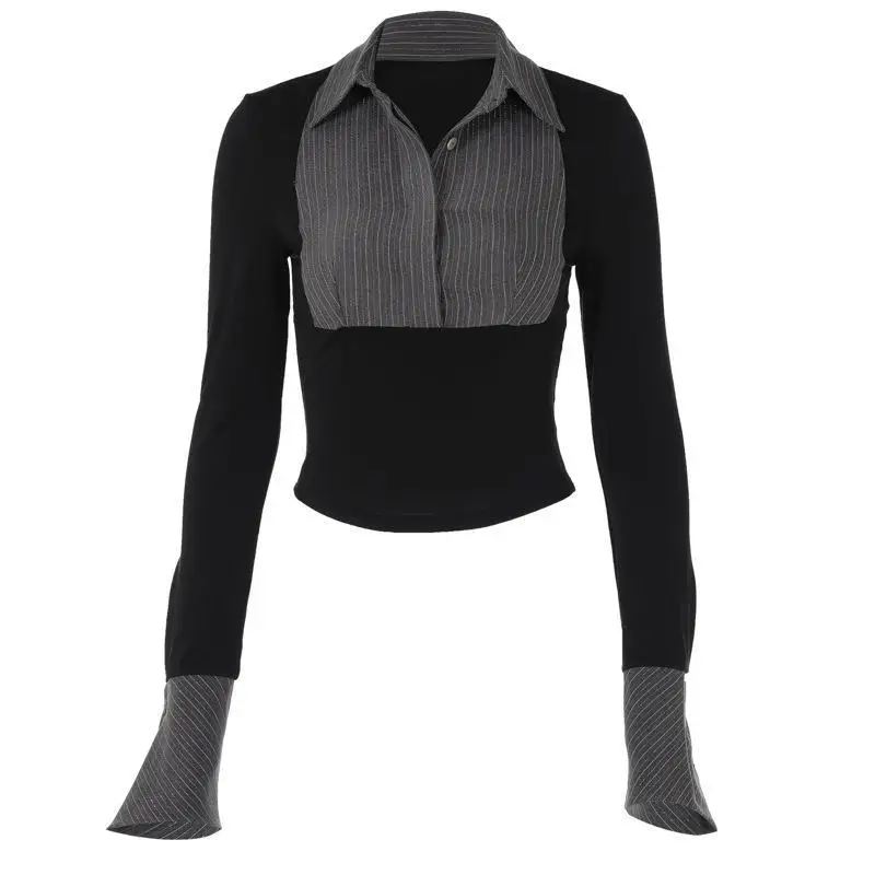 Женская футболка-поло в полоску с воротником на пуговицах