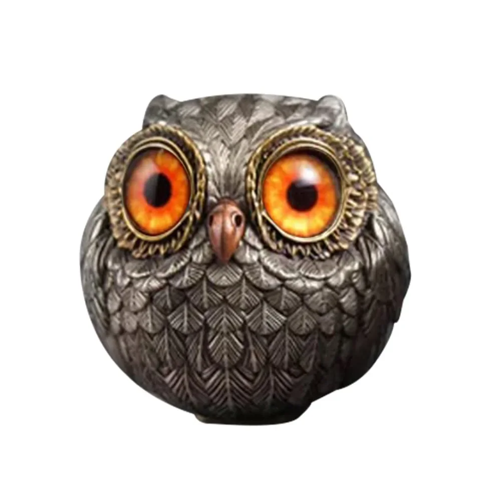 Статуэтка совы из смолы