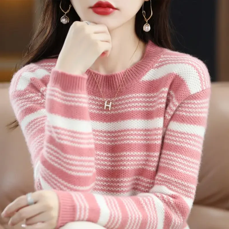 Толстая Женская одежда в полоску средней длины свободного кроя с круглым вырезом