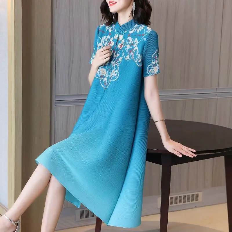 

Summer short-sleeved retro improved cheongsam dress female 2023 new print age-reducing Western-style pleated o neck skirt tops