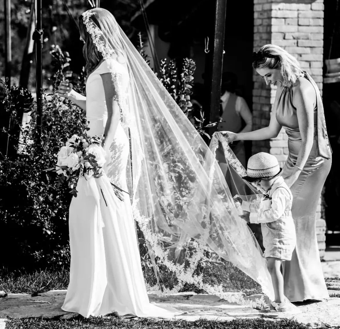 Свадебная фата Mantilla 1 уровня с гребнем кружевная отделка фестонная Цветочная