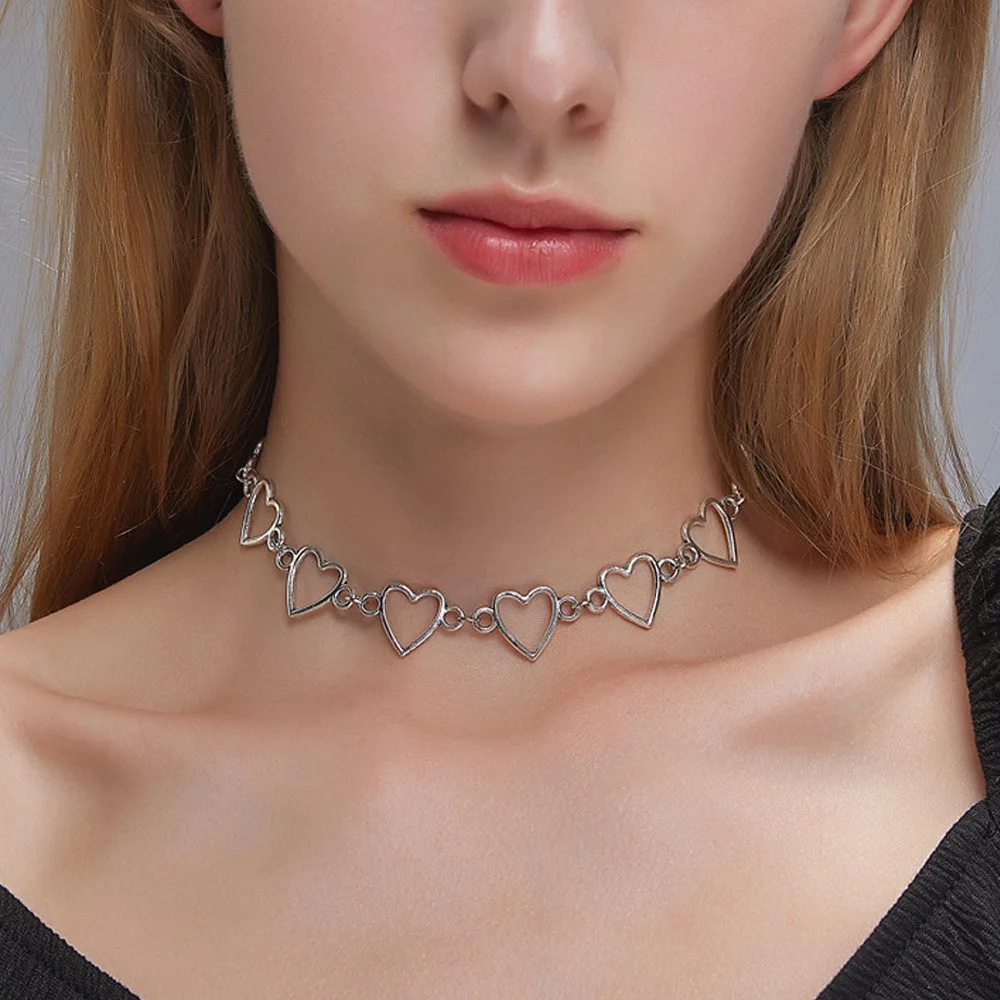 

Gothic Metal Hollow Heart Neck Chain Choker Necklace For Women Kpop Vintage Butterfly Girl Cosplay Aesthetic Jewelry Accessories