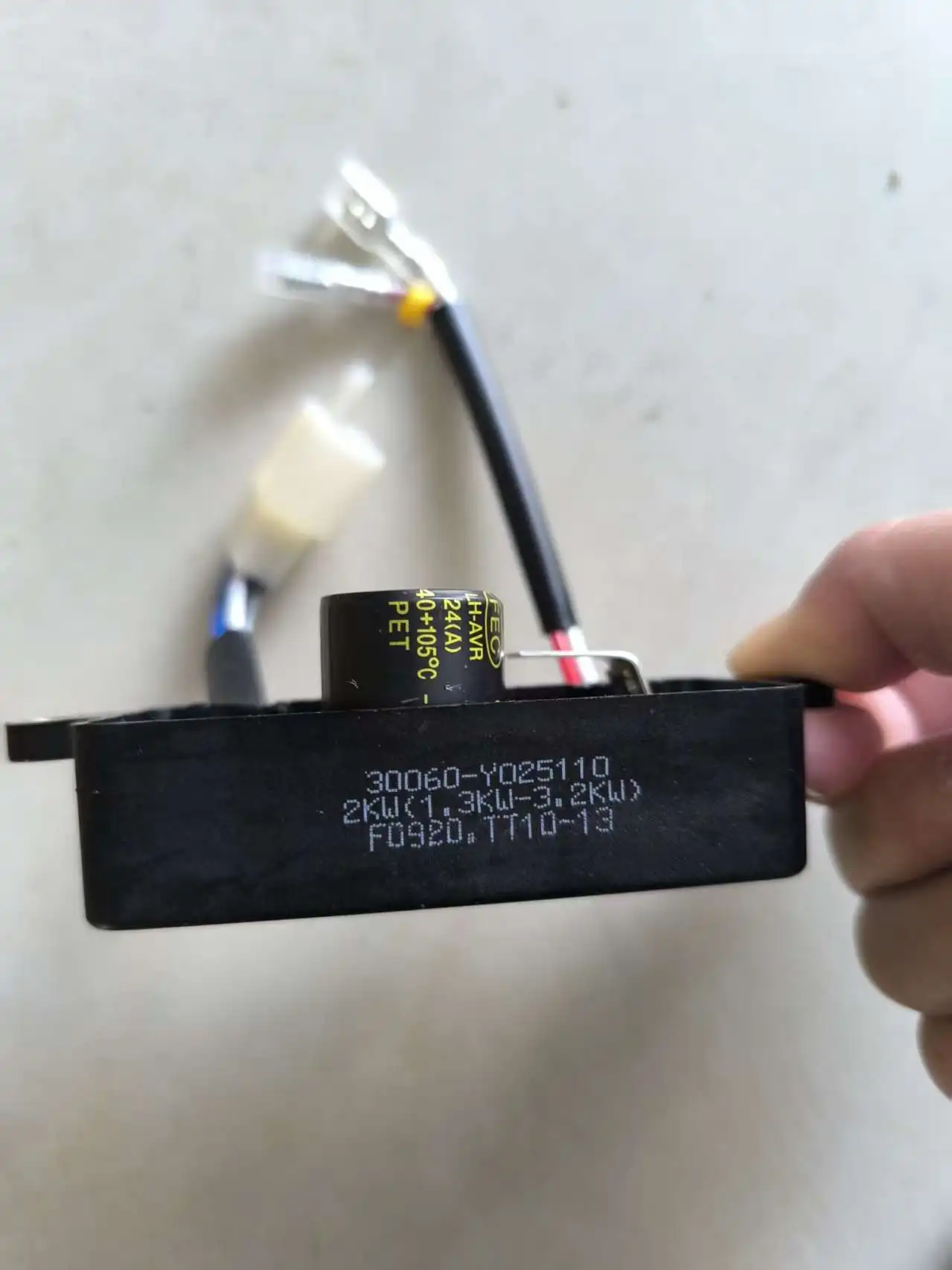 

Регулятор AVR TT10-13 Lihua для генератора