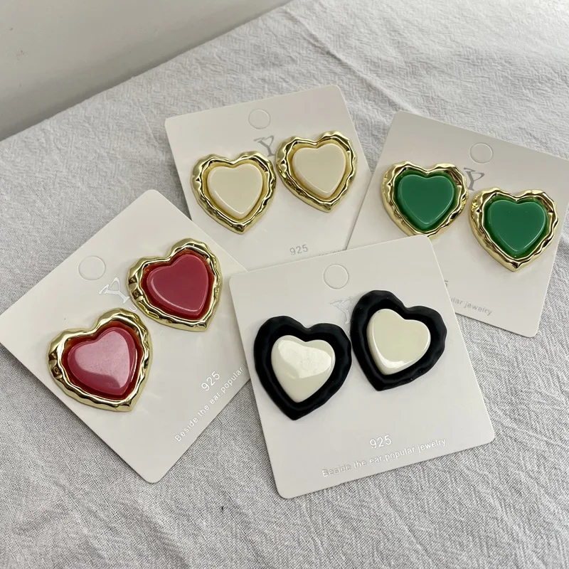 

188CM Classic Trendy Peach Heart Earrings For Women 2022 Fashion Ear Jewelry Cute Candy Neon Color Heart Stud Earrings for Women
