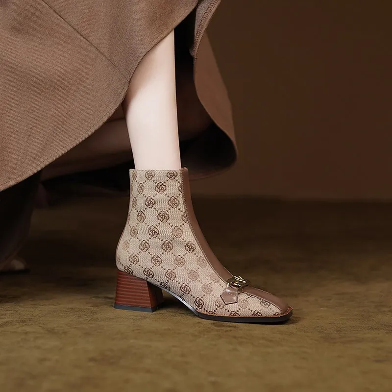 Ботильоны женские на среднем каблуке