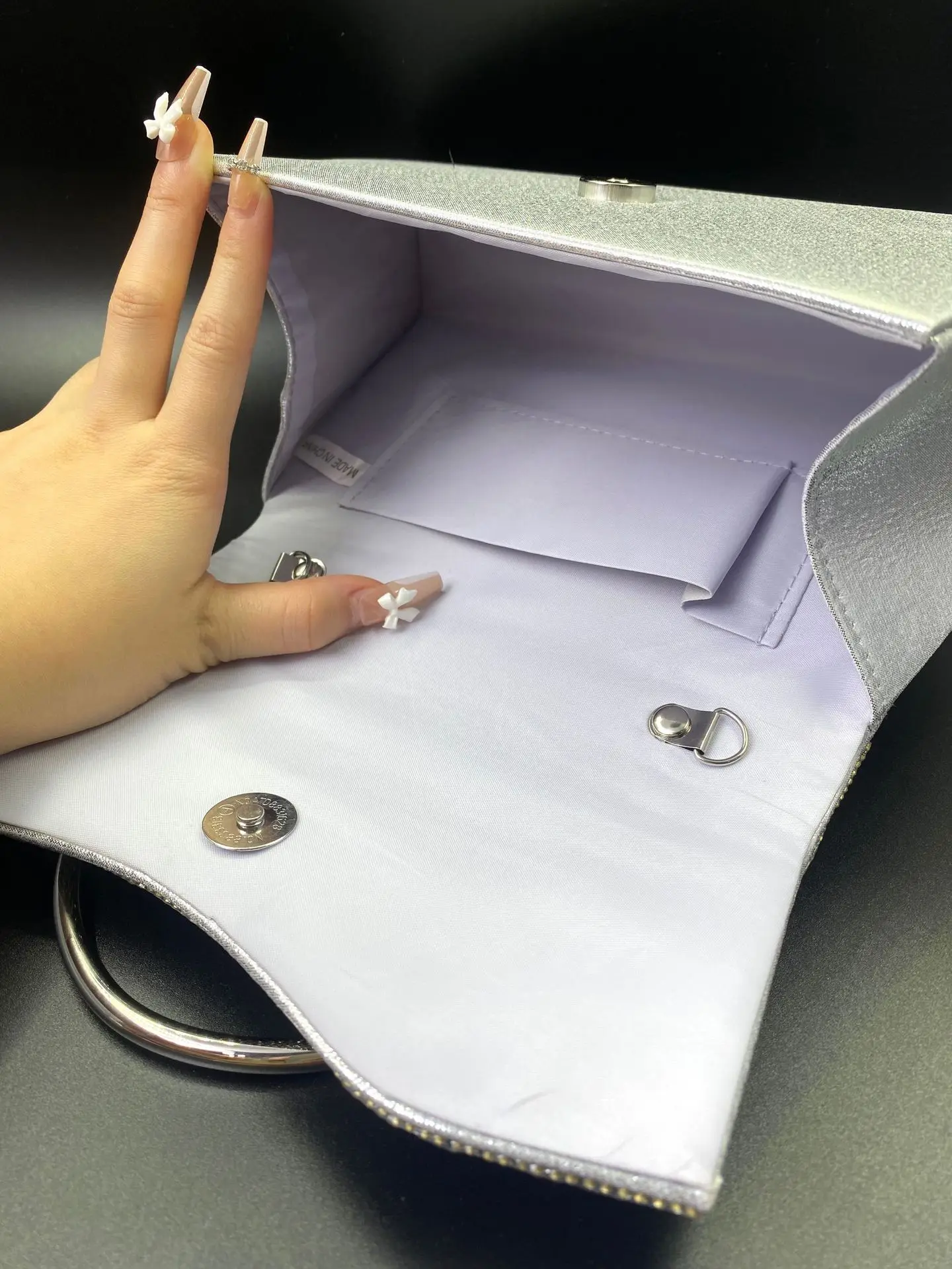 Новинка серебристые женские сумки блестящая вечерняя сумка модная Банкетная