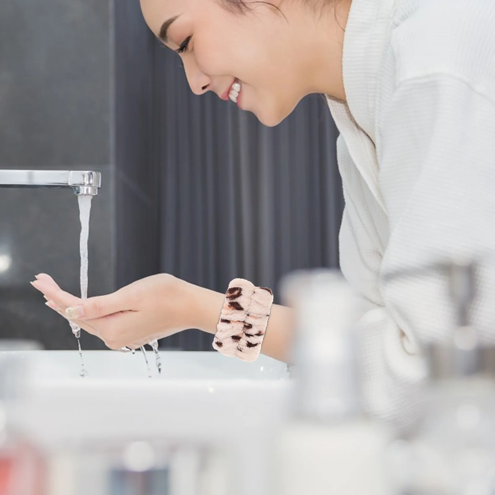 Рисунок 2 - 2 пары, ремешки для мытья воло