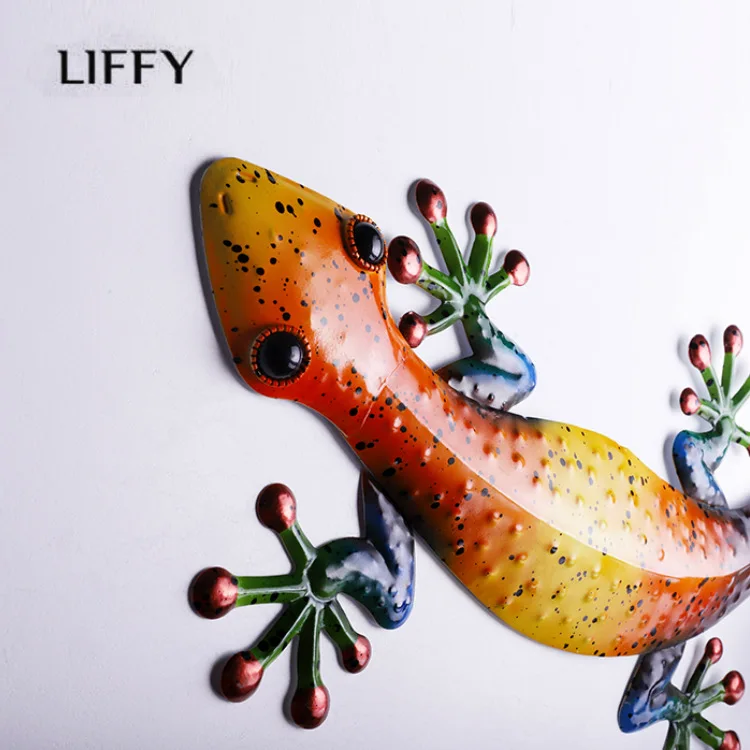 

Idyllic Wrought Iron Statue Colorful Animal Figurines Gecko Sculpture Modern Art Metal Ornaments for Home