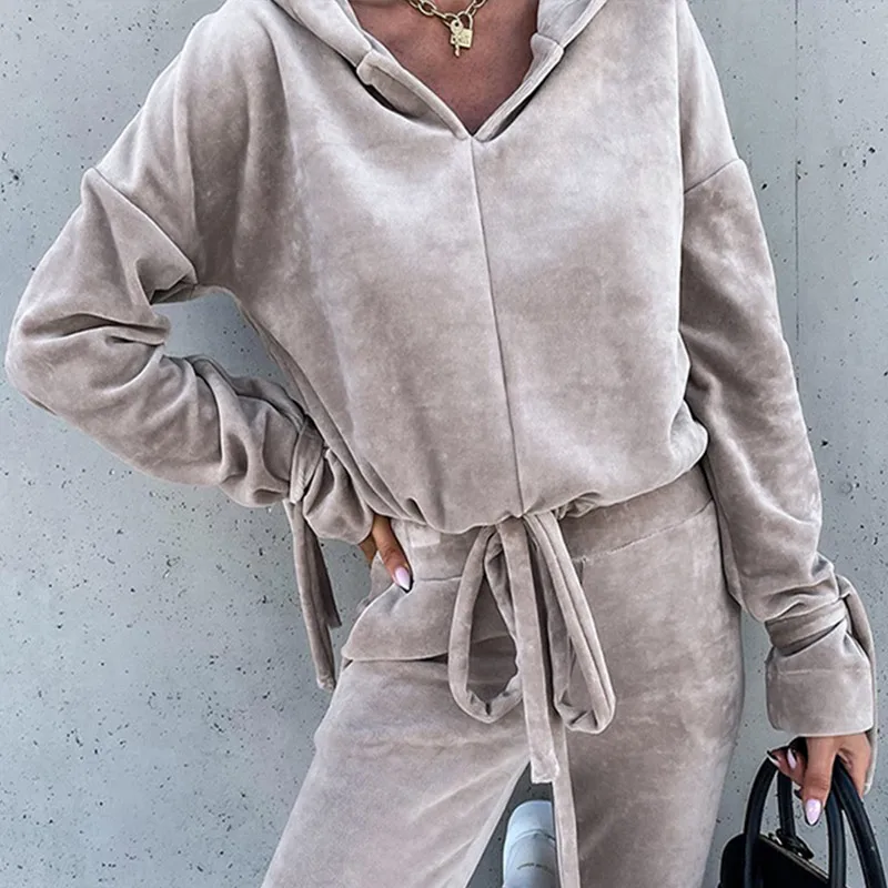 

2021 Autumn Women Personalized Drawstring Velvet Sweatshirt Suit Female Warm Fashion Hoodies And Sports Pants Two Piece Sets