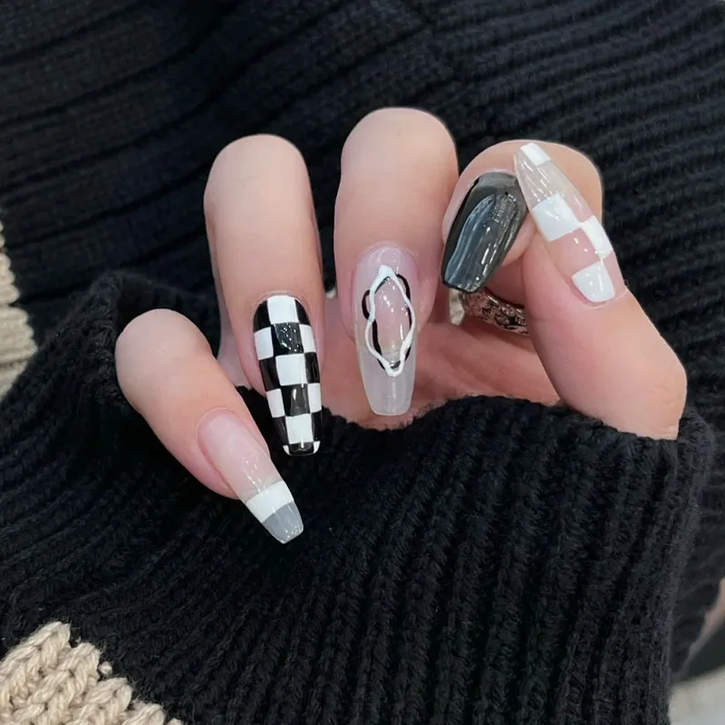 

24Pcs/Box Fake Nails Art Accessories Tips Press Stick On Designs Finger Supplies For Professionals False Nails Parts Manicure