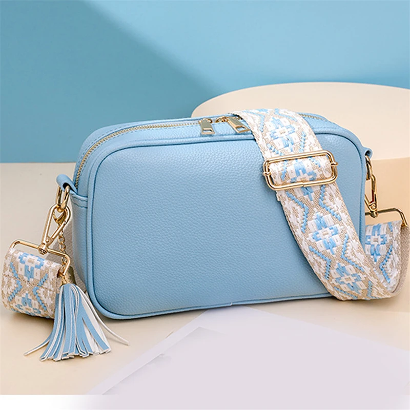 

Женские сумки, новинка 2023, трендовые сумки, однотонная простая дизайнерская сумка-мессенджер на молнии с кисточкой, женские маленькие сумки через плечо, сумки для женщин