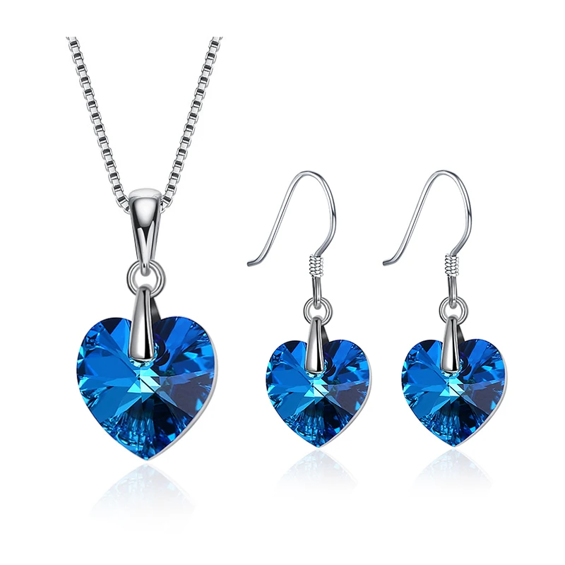 Комплект из колье и серёг с австрийскими кристаллами