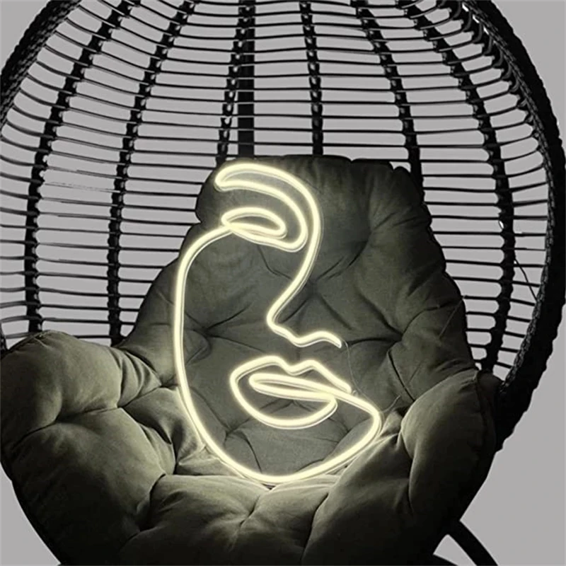 Рисунок 3 - Неоновая светодиодная подсветка в индивидуальном стиле