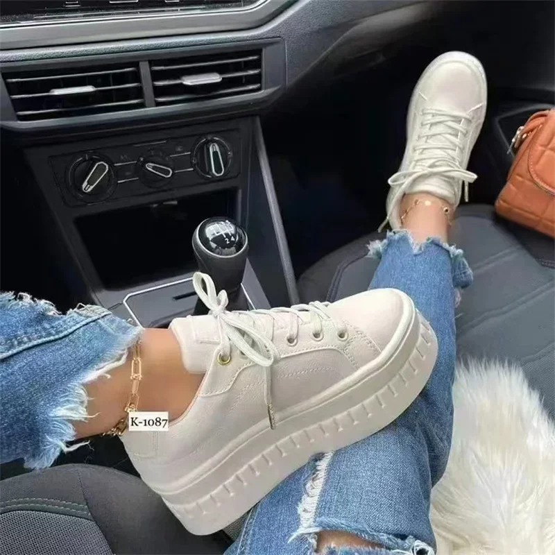 

Platform White Shoes Woman Sneakers Fashion Ladies Trainers Baskets Femme Casual Chunky Sneakers Woman Big Size 43