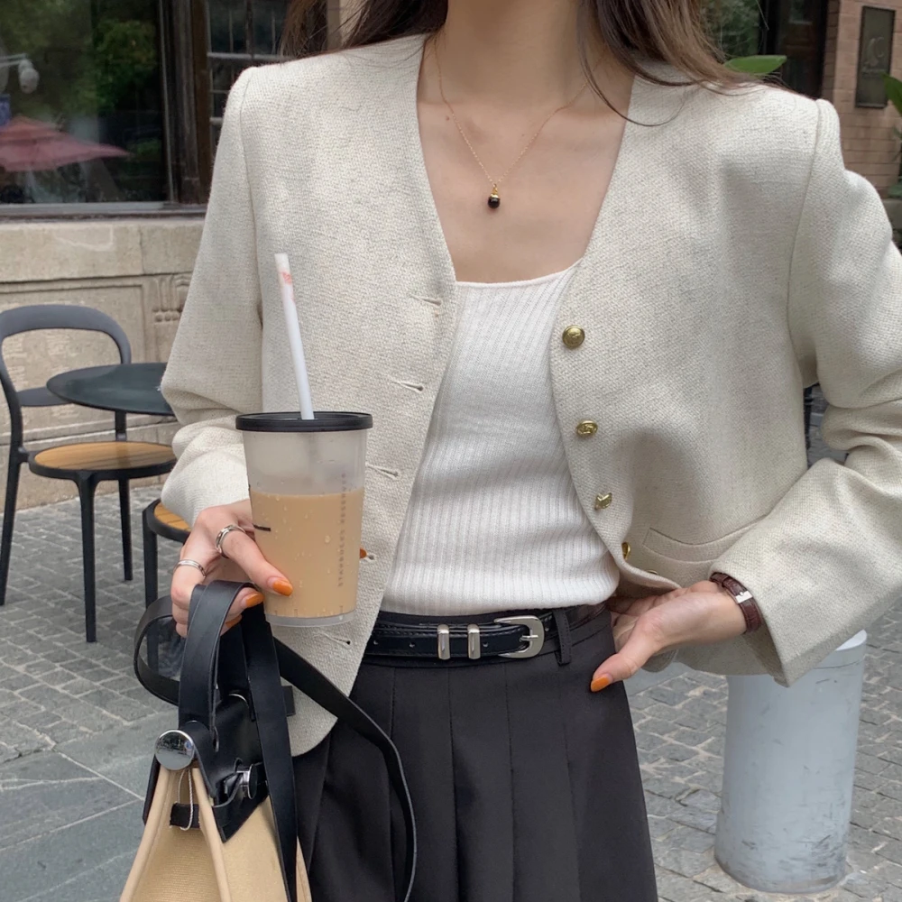 

Women's Autumn Short Tweed Coat Jacket V Neck Metal Buttons Elegant Outerwears Full Sleeve Topcoat Tops Korea Style 2023