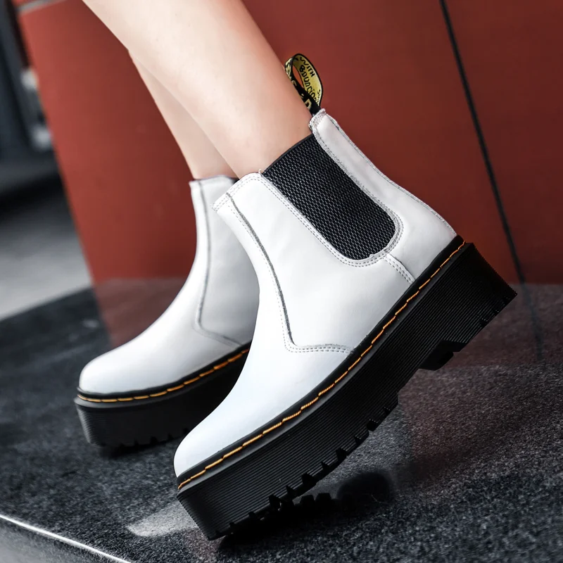 

Зимние женские черные ботинки Martin Botines, женские ботильоны, кожаная обувь на платформе, брендовая дизайнерская зимняя обувь, увеличивающая р...