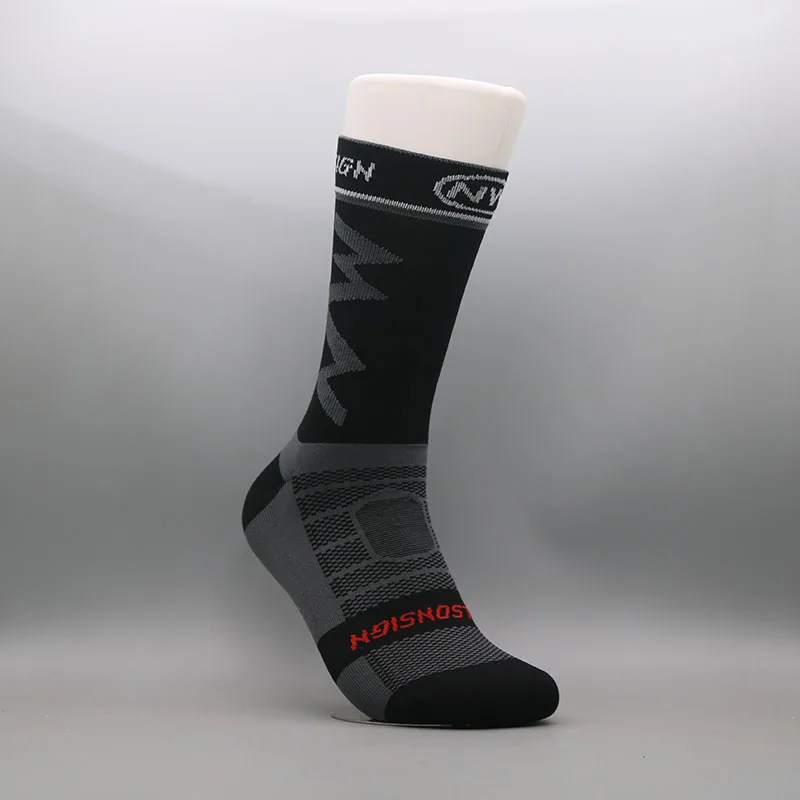 WILSONSIGN ew Stripe Dot Cycling Socks Top Quality Professional Brand Sport Breathable Bicycle Sock Outdoor Racing Running Socks