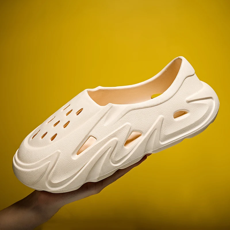 Sandals Hole Shoes Men Beach Shoes Light Sandals Home Slippers Outdoor Summer Wading Sneaker Leisure Non-slip Soft Bottom Shoes