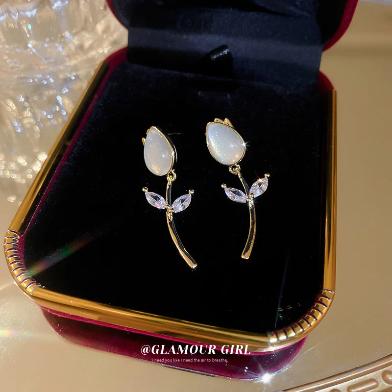 

Minar Temperament Bling Opal Rhinestone Tulip Long Drop Earrings for Women Gold Color Alloy Flower Earring Casual Party Jewelry