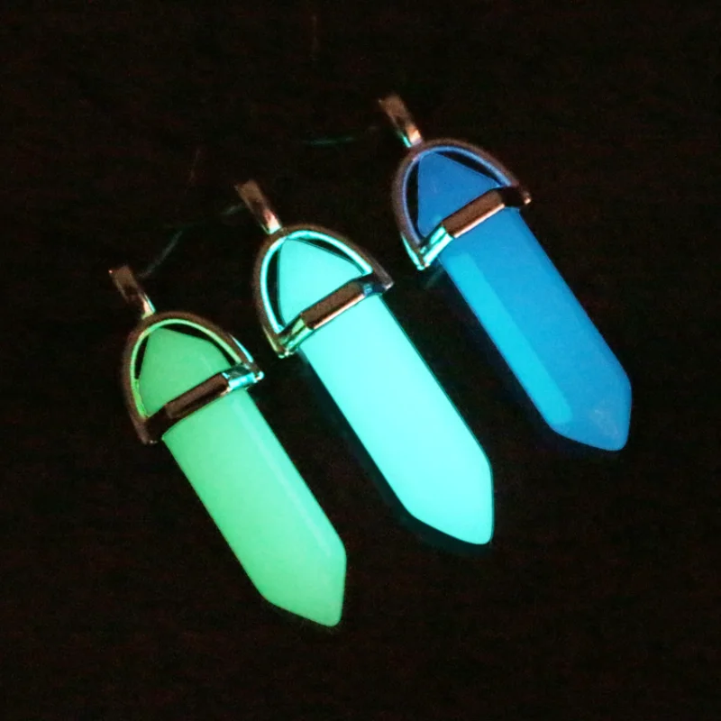 

Fashionable Glowing Stone Hexagonal Pillar Stone Pendant Necklace Natural Crystal Quartz Bullet Head Fluorescent Stone Jewellery