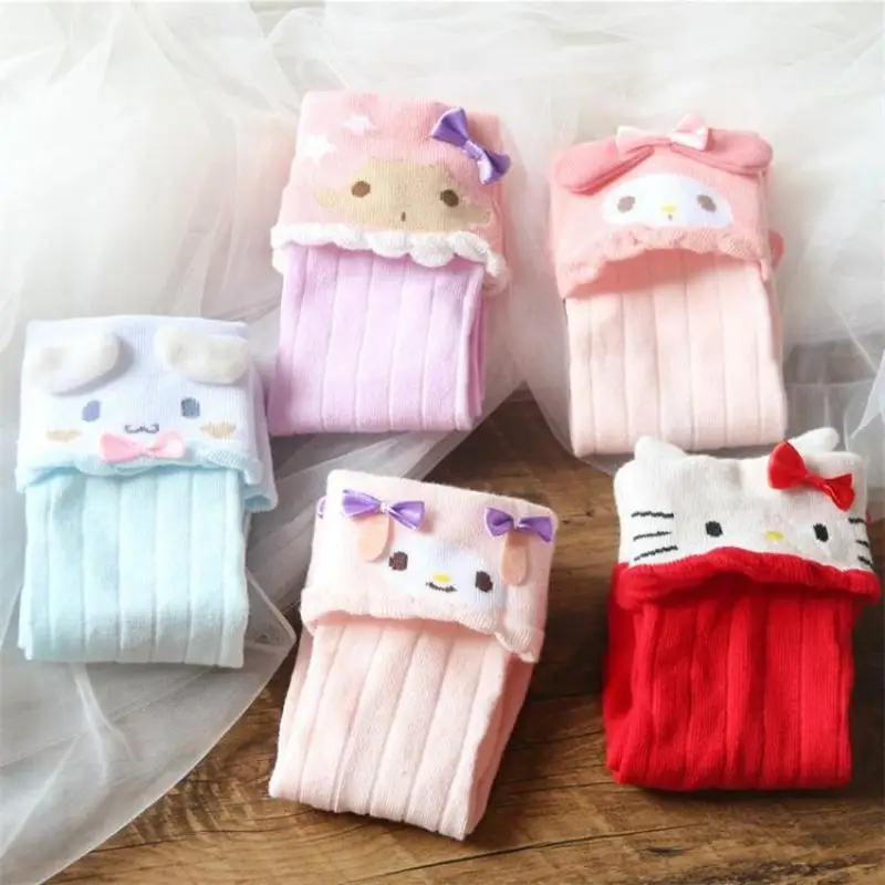

Зимние милые носки с героями аниме Hello Kitty Cinnamoroll My Melody Sanrio, милые хлопковые теплые носки с героями мультфильмов и сердечками для девочек
