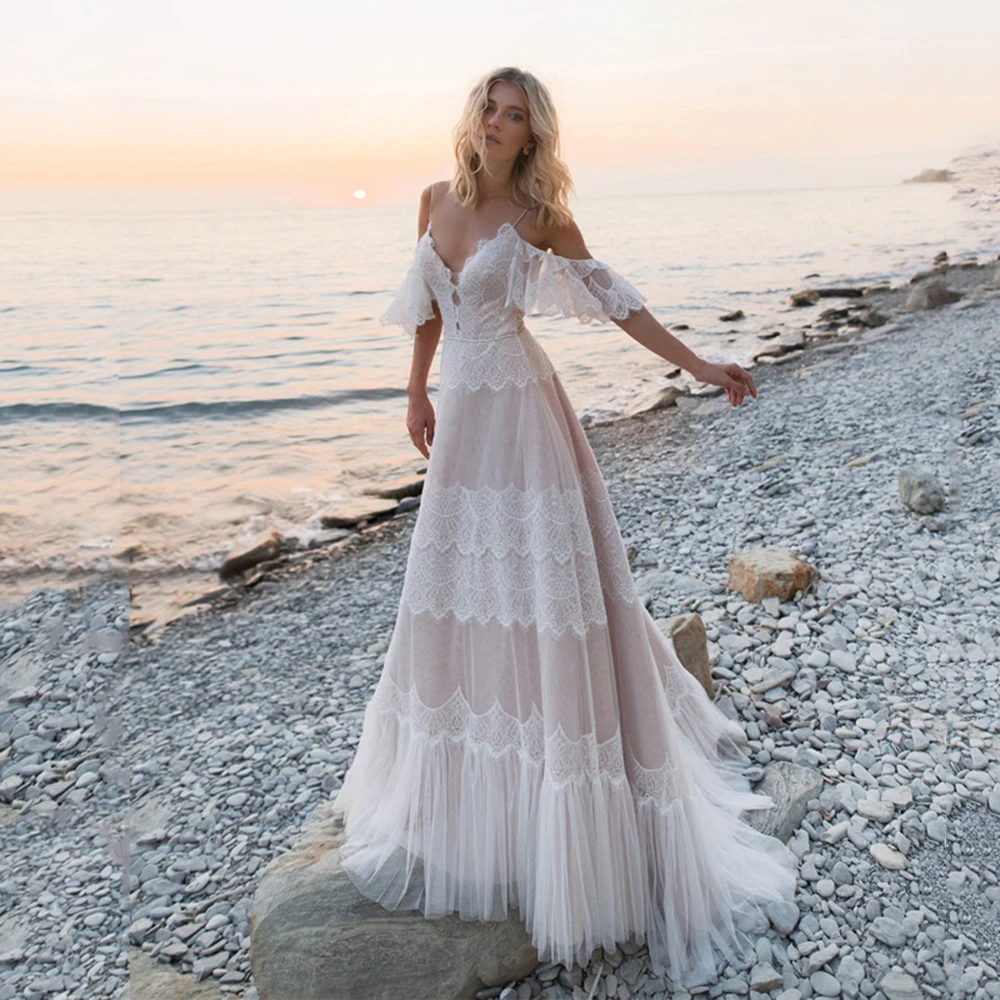

Boho 2022 Spaghetti Straps Wedding Dresses With Lace Sweetheart Sleeveless Backless Formal Sweep Train Bridal Gowns For Bride